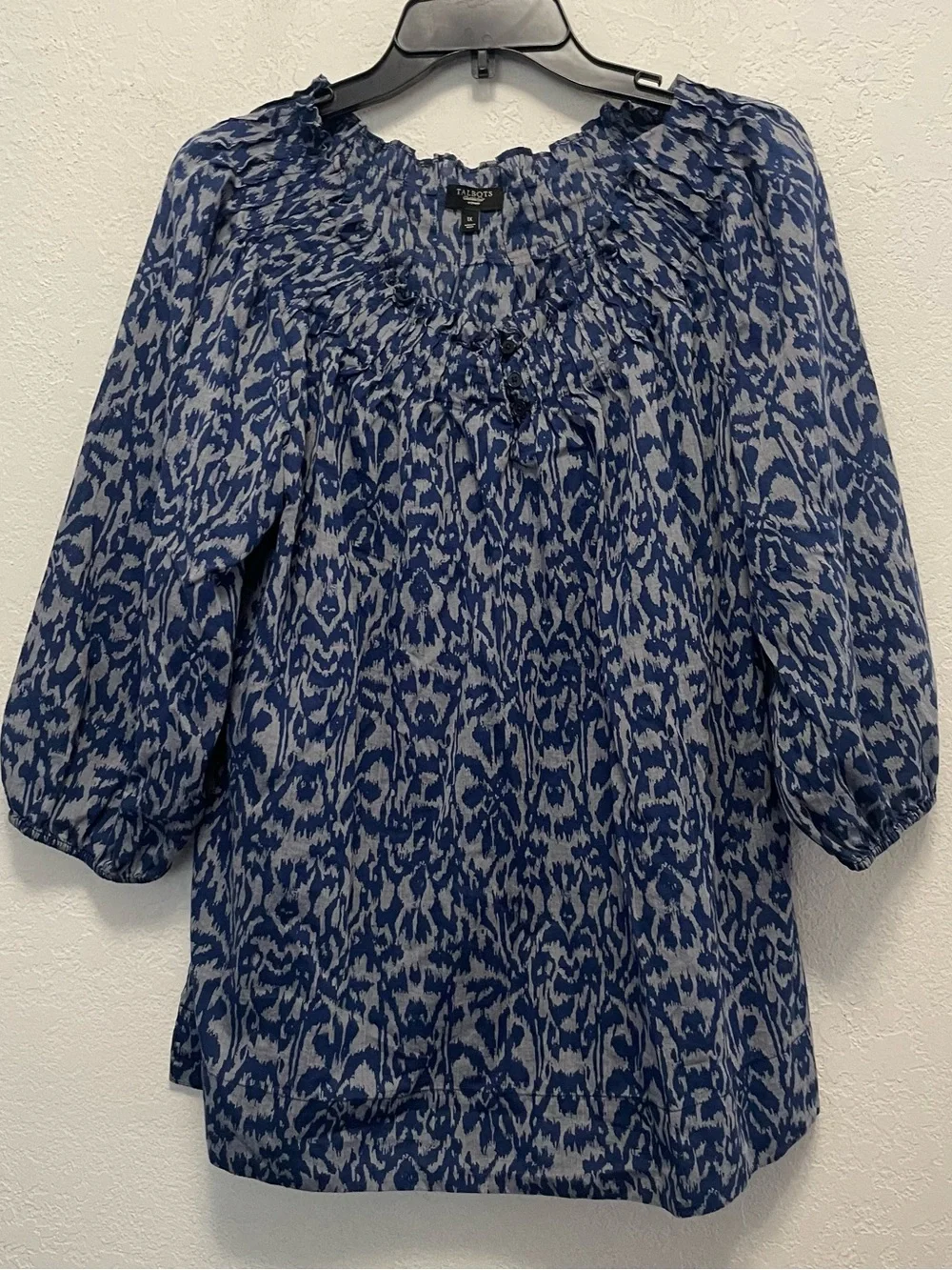 Talbots Women’s Size 1X Blue Gray Ikat Print Ruffle Boat Neck 3/4 Sleeve